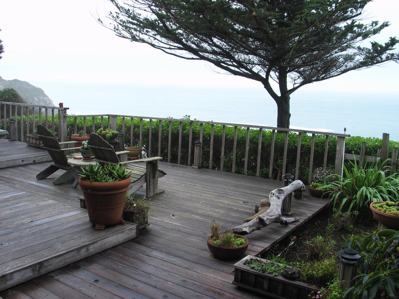 110_SeaEscape_Deck.jpg